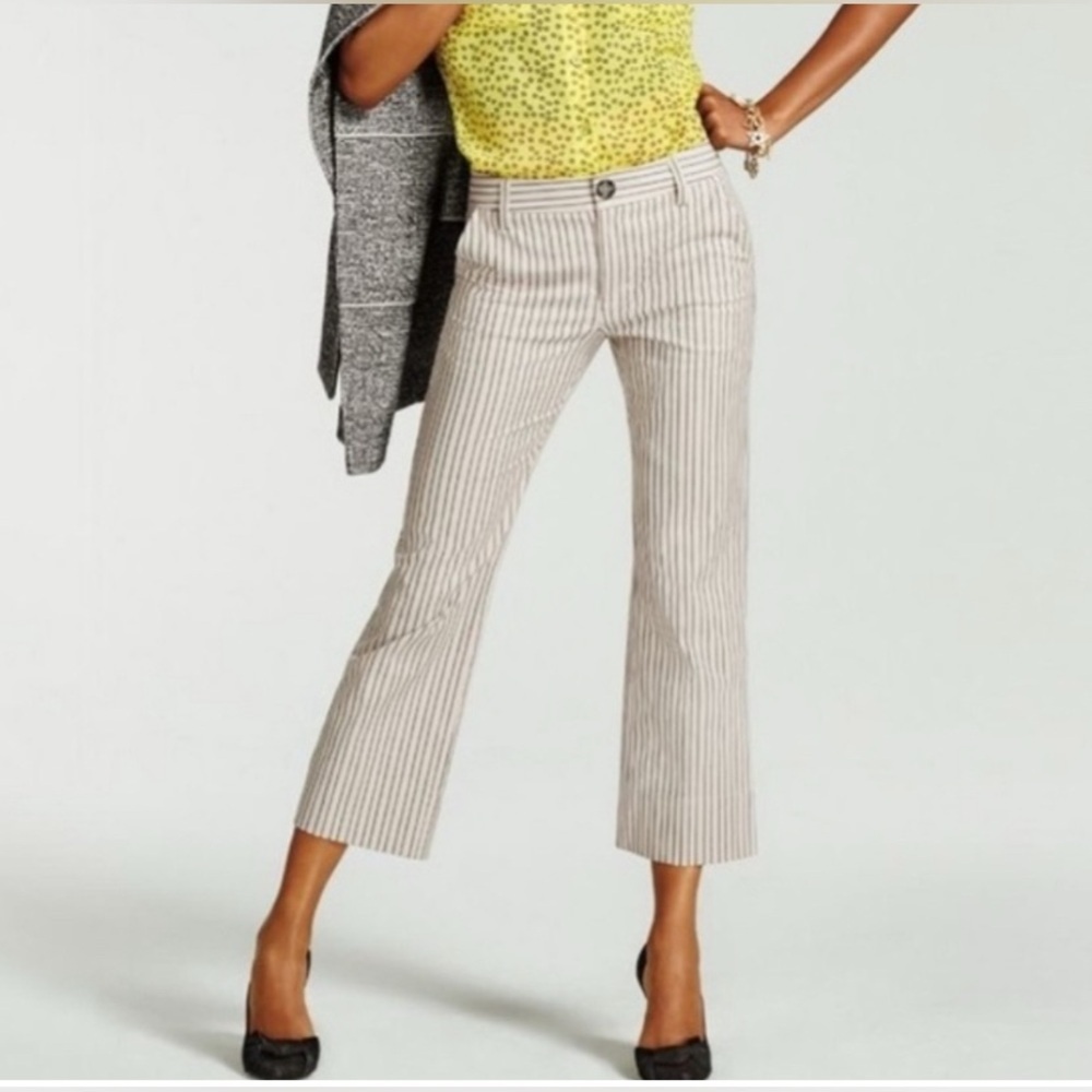 Cabi Tick Tock Woman's Crop Pants, Cream and Blue Pinstripe Size 6